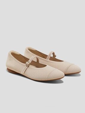 Vivaia Almond-Toe Mary Janes AdaptAll™ (Tamia Mary Jane) Size 7.5